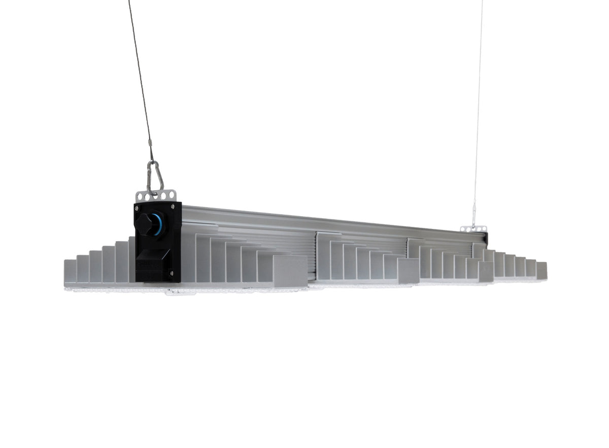 Sanlight EVO LED Grow Light Kit – SANlight EVO 4-120 fixture, two of which come in the 120 x 120cm set