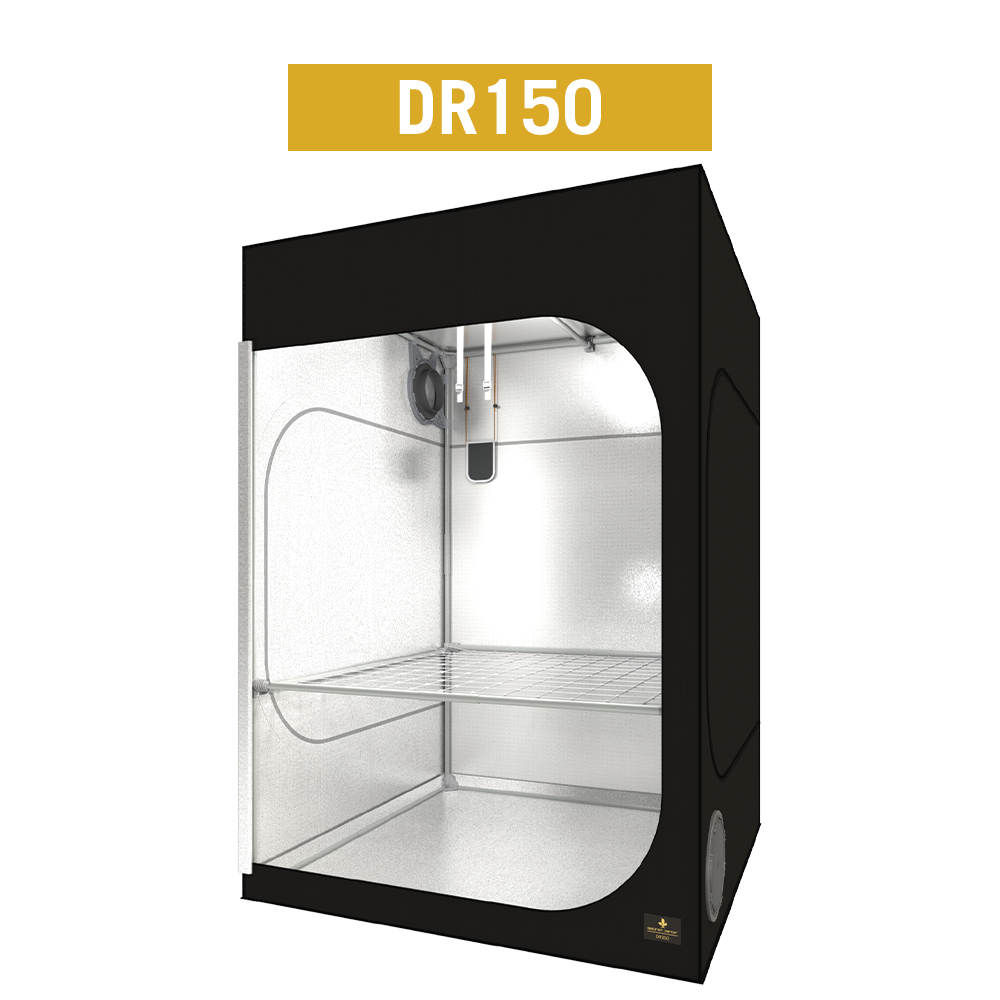 Secret Jardin Dark Room DR150 tent interior, reflective lining and wire shelf