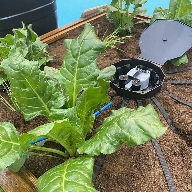 AutoPot AQUAbox Spyder with the lid open showing the AQUAvalve5