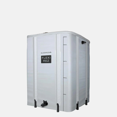 Bloomroom Flexi Tank 225L, collapsible reservoir with the 225L fill line and zip top lid visible