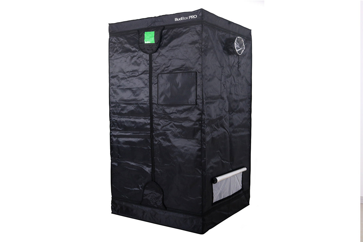 BudBox Pro Tent 100x100x180cm, second angle showing the frame, doors and silver mylar interior