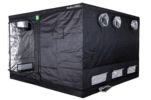 BudBox Pro Tent 300x300x200cm, second angle showing the frame, doors and silver mylar interior