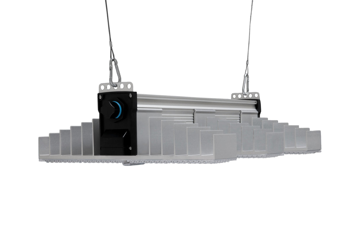Sanlight EVO LED Grow Light Kit – SANlight EVO 3-60 fixture from the 60 x 60cm set, hanging
